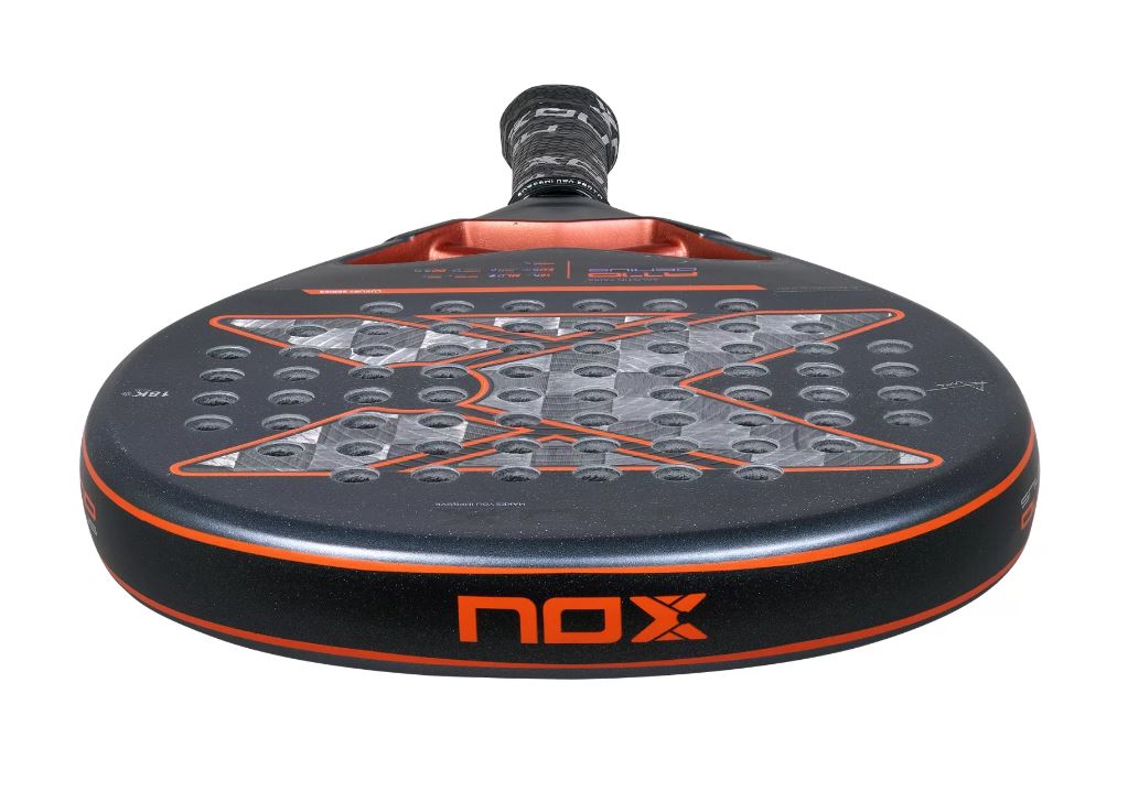 Nox AT10 Genius 18K 2025 badel bat - Padellife.dk